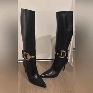 Gucci Elegant Black Knee-High Women's Boots